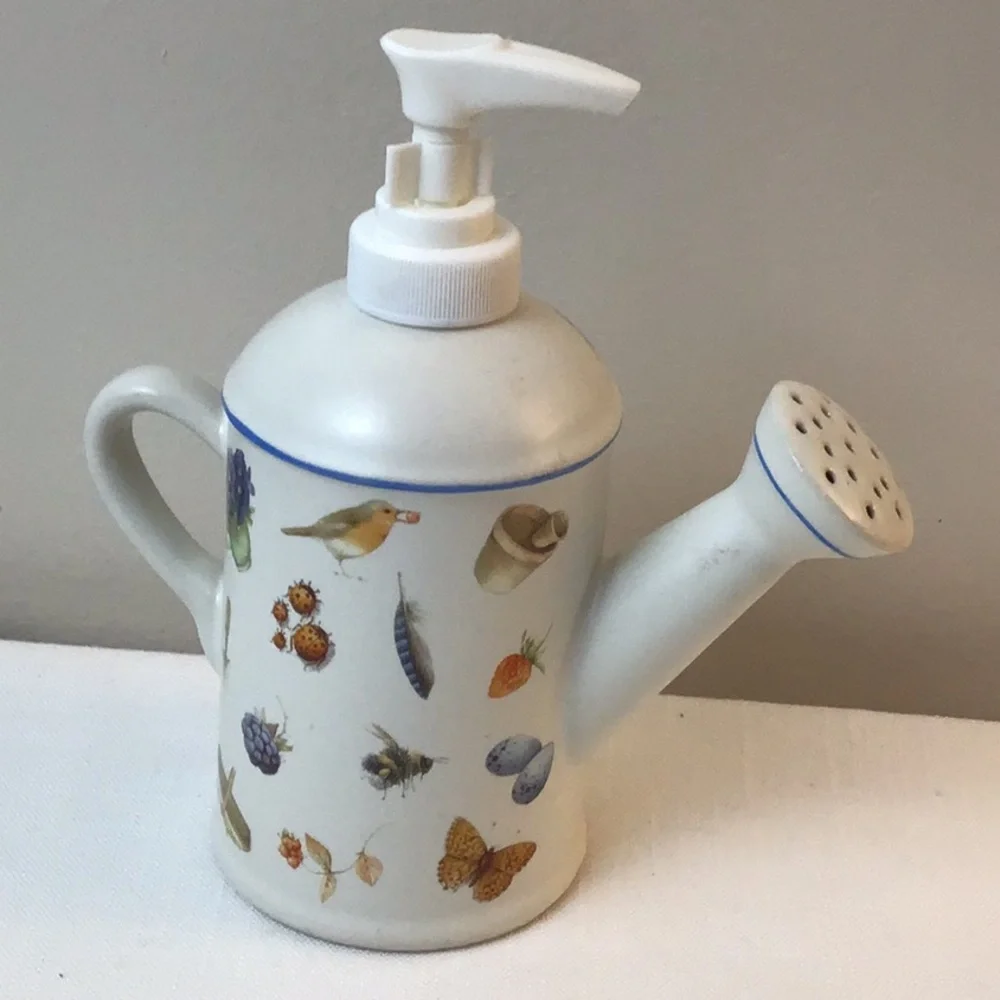 Marjolein Bastin Hallmark Garden Watering Can Dispenser